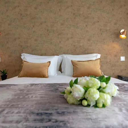 Отель D. Afonso & 3*